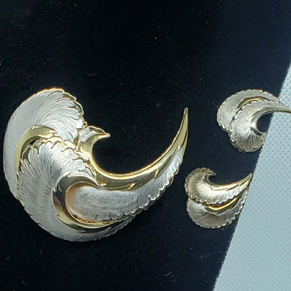 Vintage Coro Two-Tone Brooch & Earrings Set